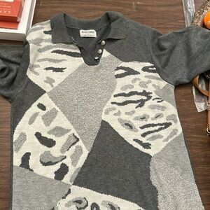 Alfred Dunner sweater. Large